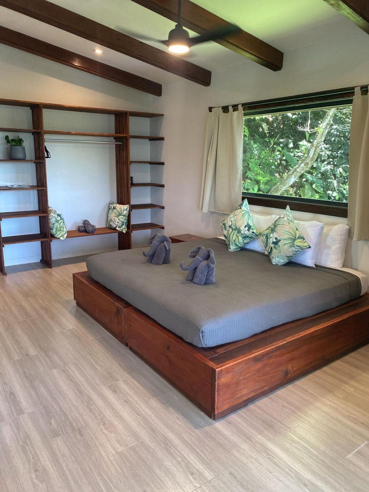 Roam Yoga & Wellness Lodge Bocas del Toro Exterior photo